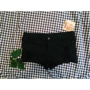 🌟 Jet black shorty shorts 🌟